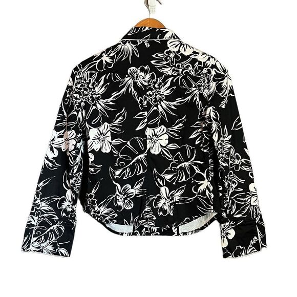 Bianca Nygard floral snap button shirt. Size 4P - Picture 8 of 9